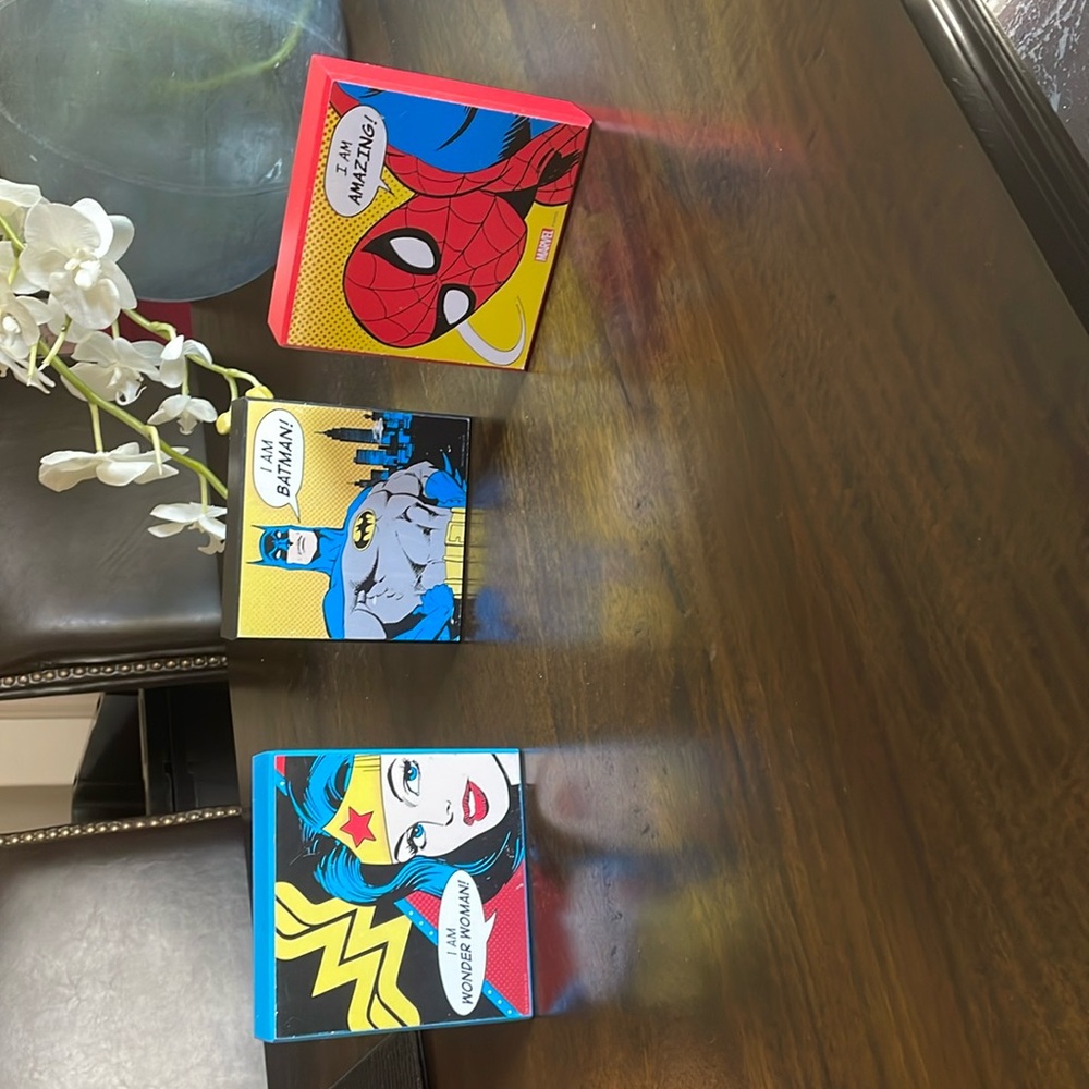 Superheroes Wall decor pictures